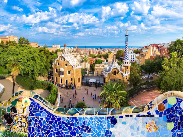 Park Güell + Bus Hop-On Hop-Off